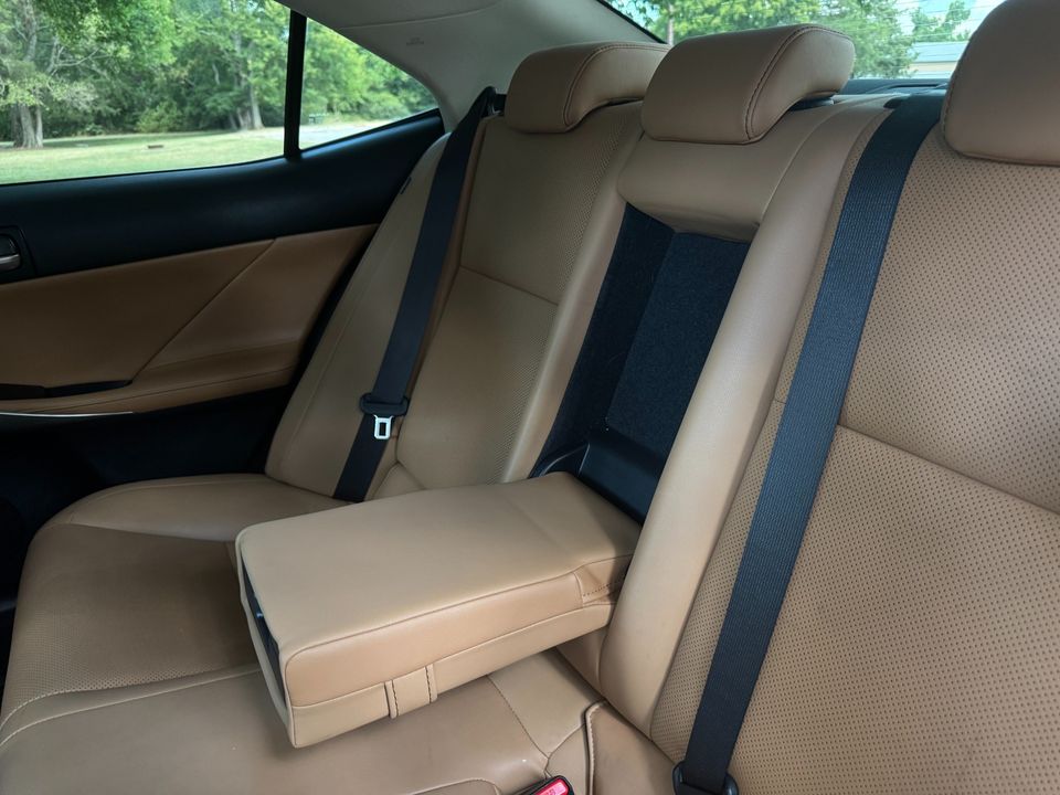 2017 Lexus IS 300