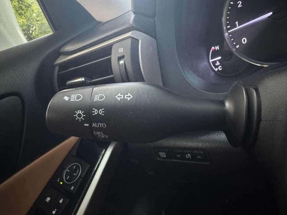2017 Lexus IS 300