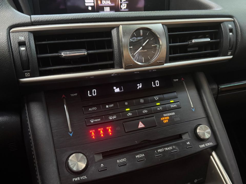 2017 Lexus IS 300