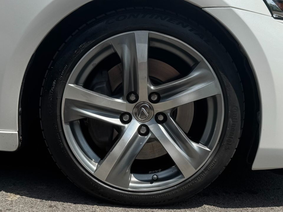 2017 Lexus IS 300