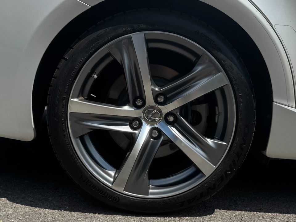 2017 Lexus IS 300