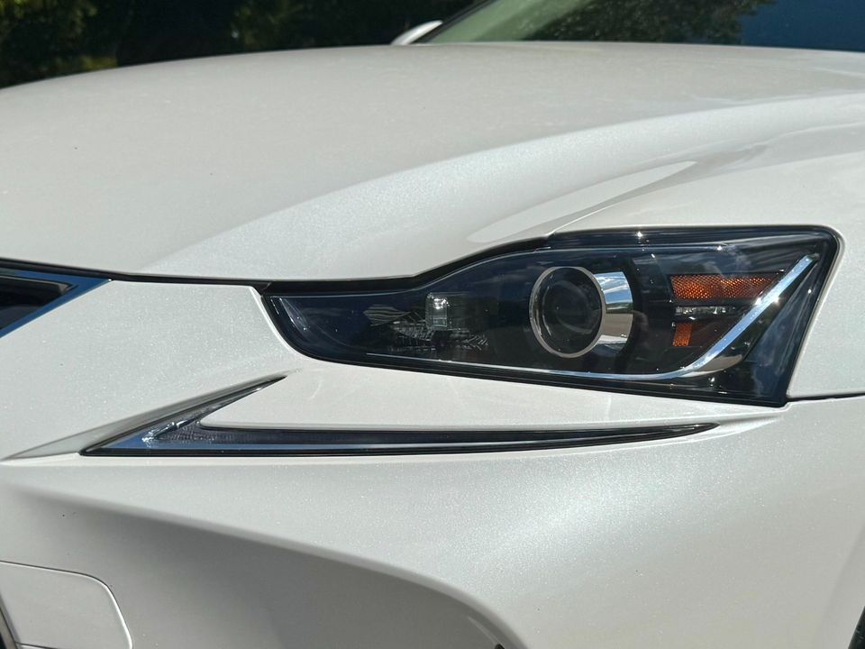 2017 Lexus IS 300