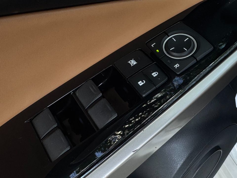 2017 Lexus IS 300