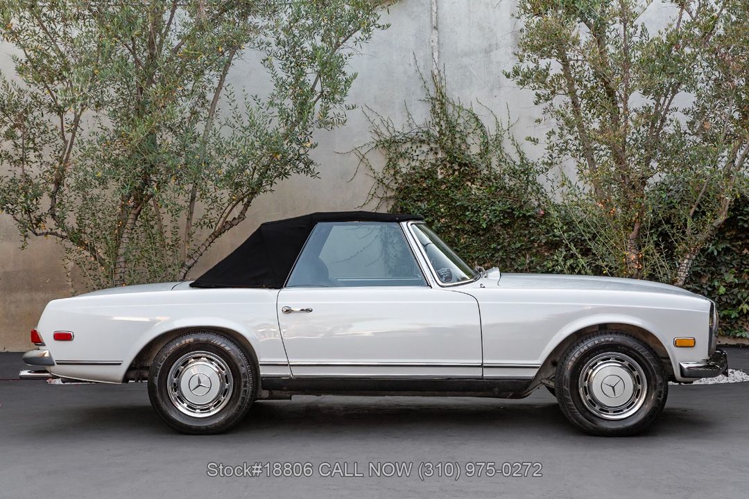 1968 Mercedes-Benz 280SL Pagoda