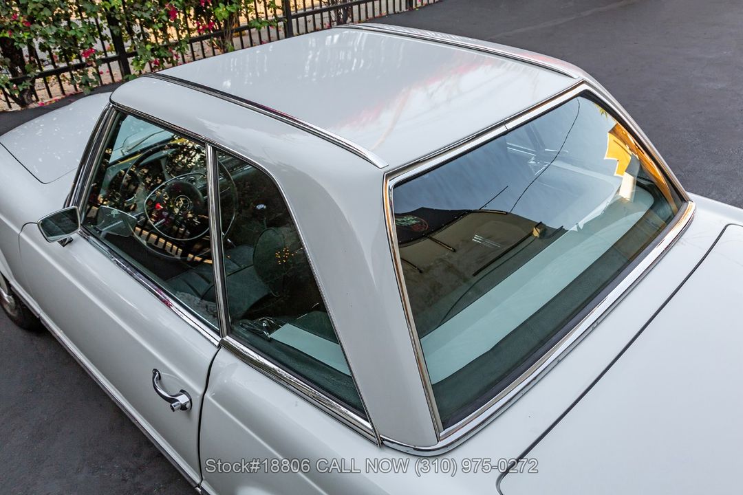 1968 Mercedes-Benz 280SL Pagoda