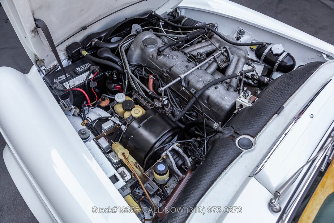 1968 Mercedes-Benz 280SL Pagoda