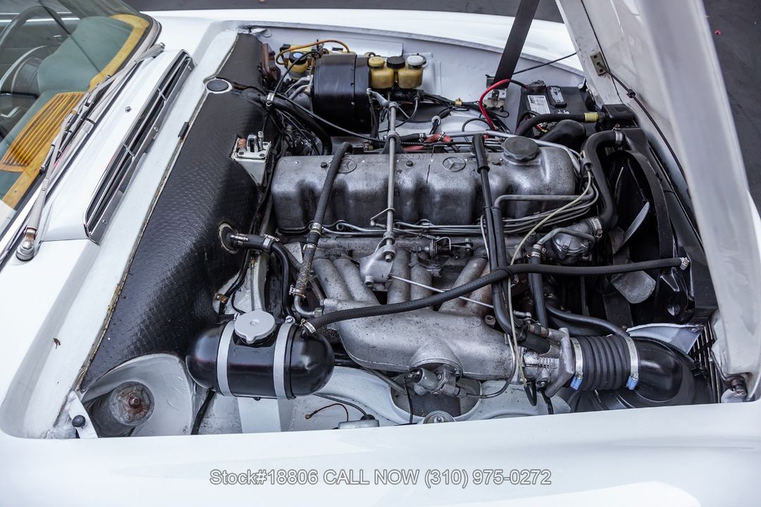 1968 Mercedes-Benz 280SL Pagoda