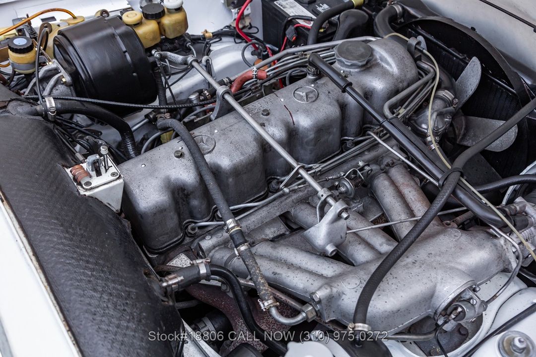 1968 Mercedes-Benz 280SL Pagoda