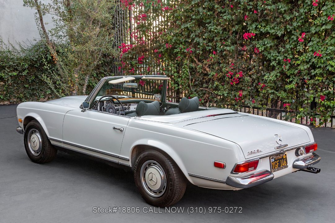 1968 Mercedes-Benz 280SL Pagoda