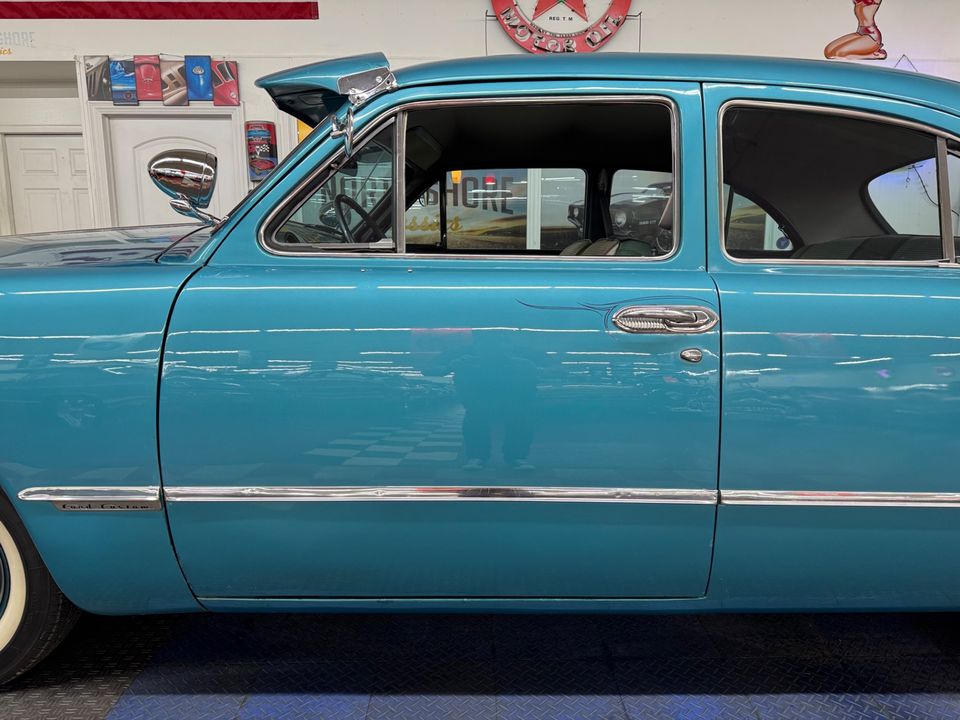 1949 Ford Custom