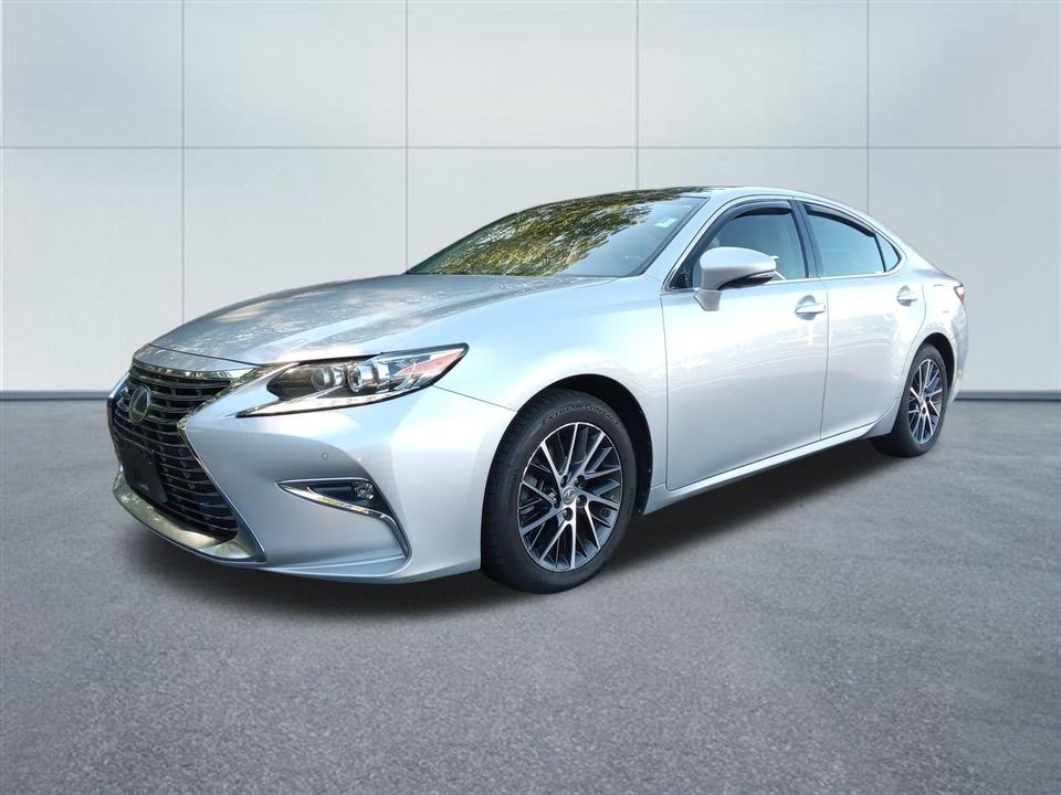 2016 Lexus ES