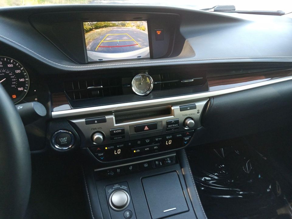 2016 Lexus ES