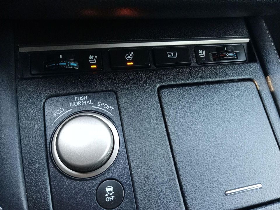 2016 Lexus ES