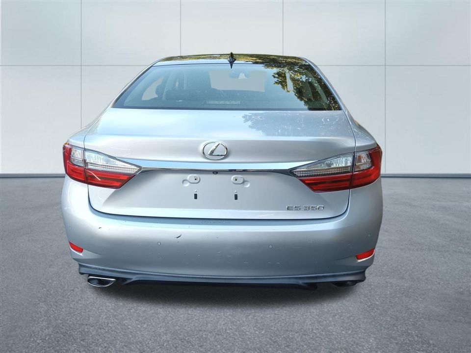 2016 Lexus ES