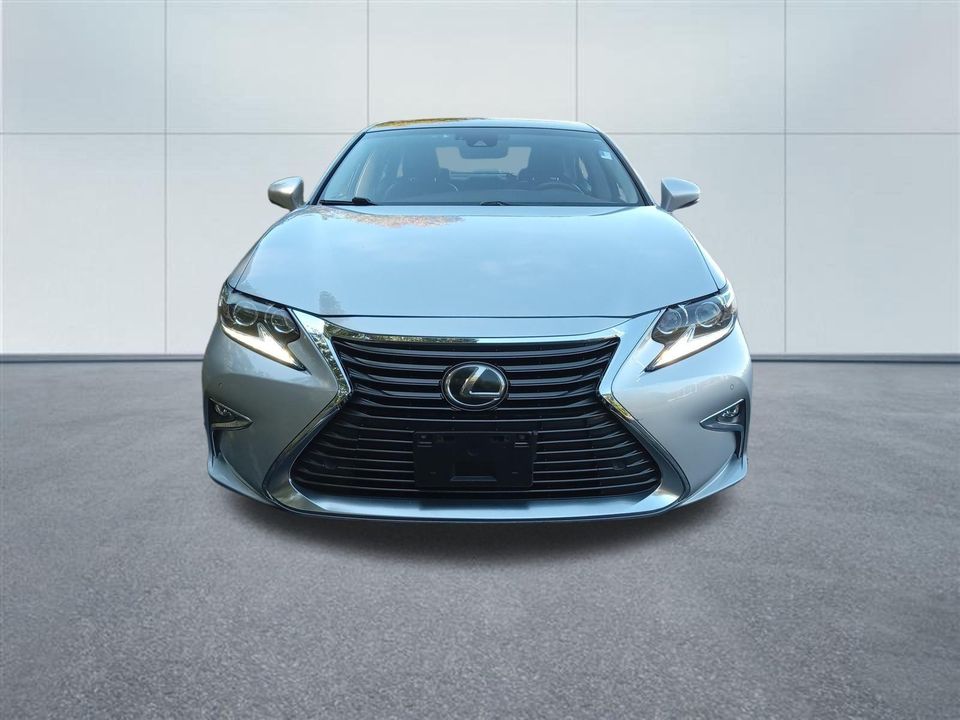 2016 Lexus ES