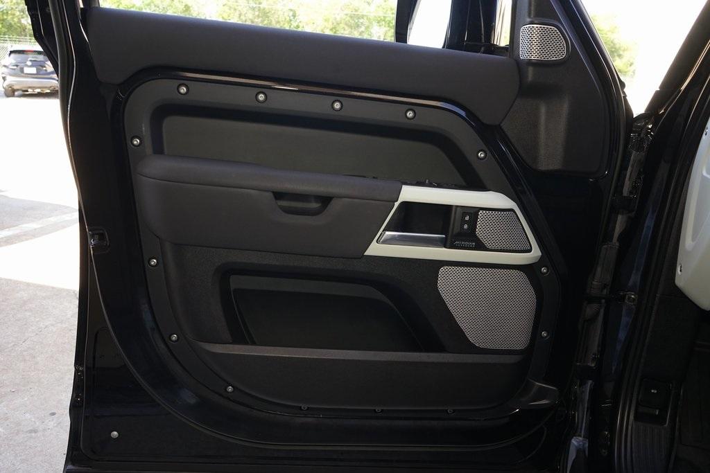 2023 Land Rover Defender 130