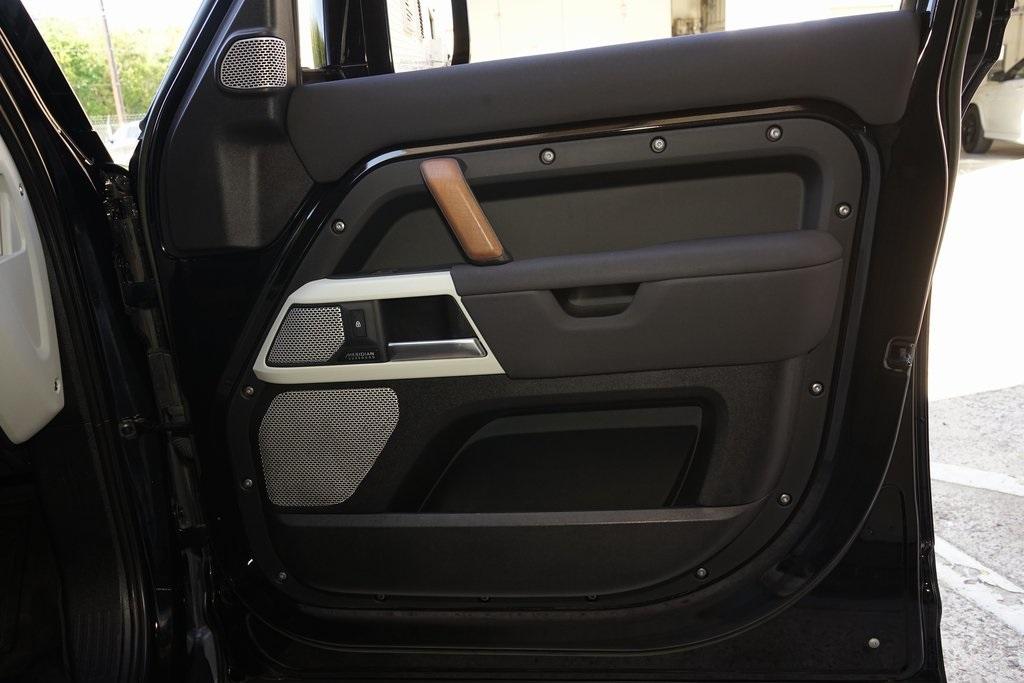 2023 Land Rover Defender 130