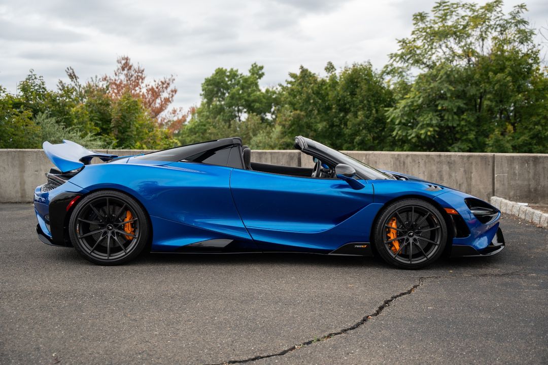 2022 McLaren 765LT Spider