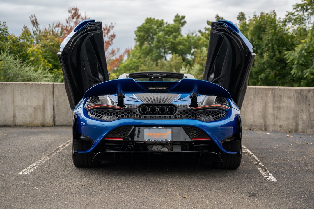 2022 McLaren 765LT Spider