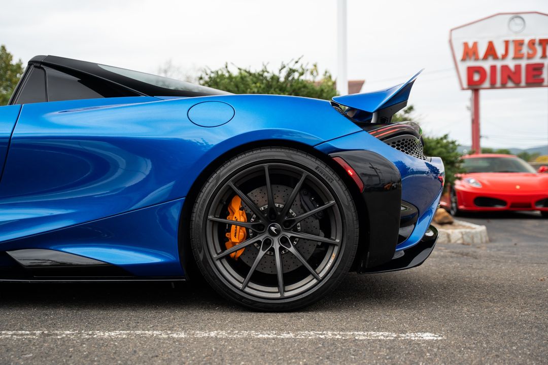 2022 McLaren 765LT Spider