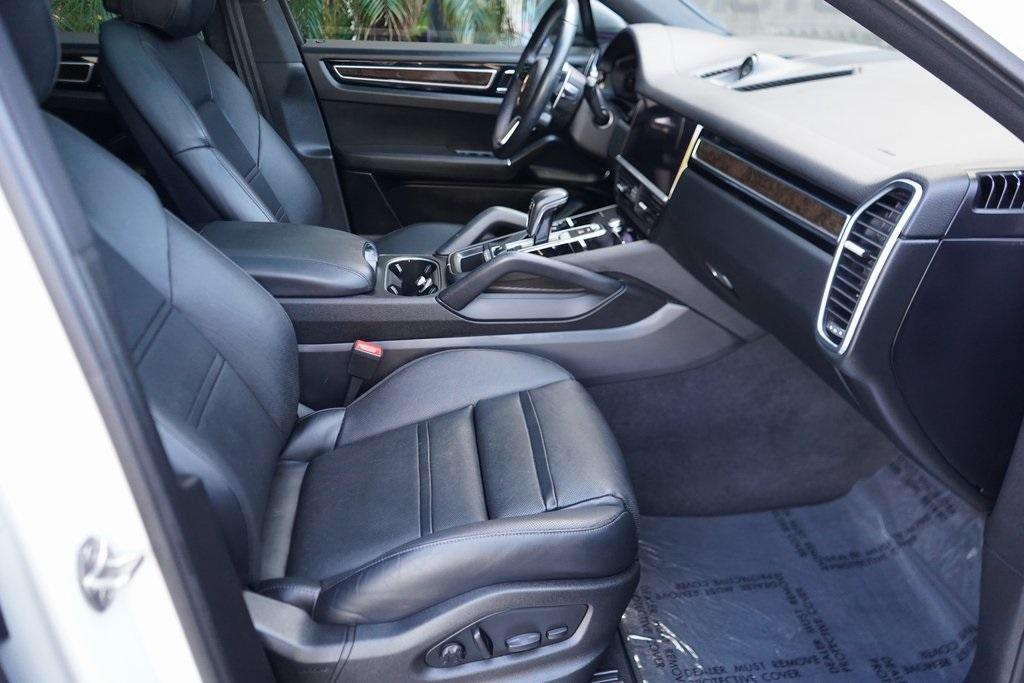 2022 Porsche Cayenne Coupe