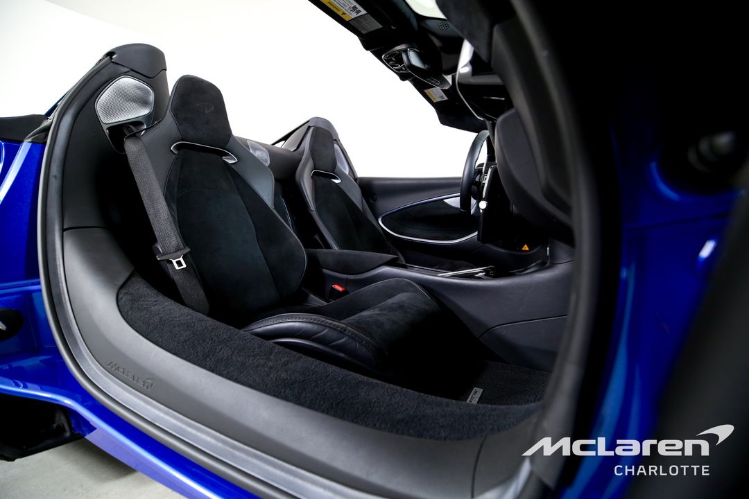 2025 McLaren Artura Spider