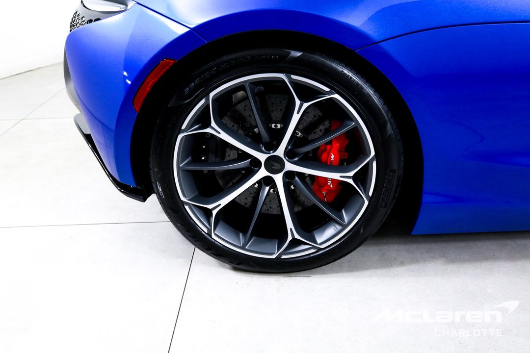 2025 McLaren Artura Spider