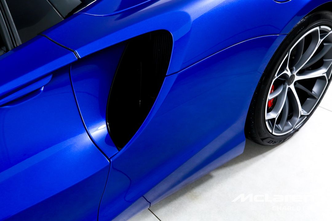 2025 McLaren Artura Spider