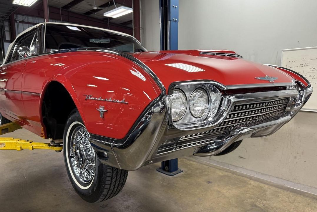 1962 Ford Thunderbird