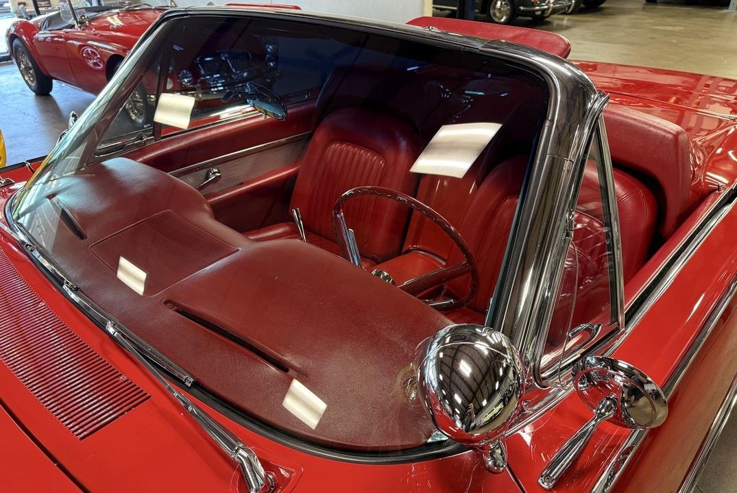 1962 Ford Thunderbird