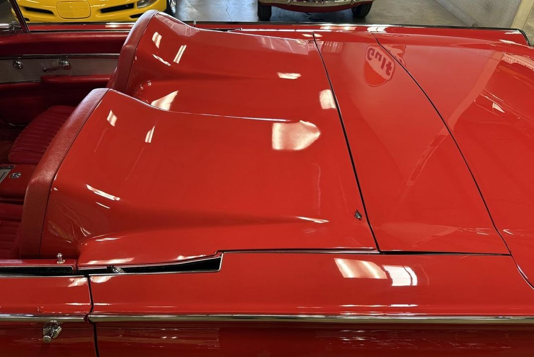 1962 Ford Thunderbird