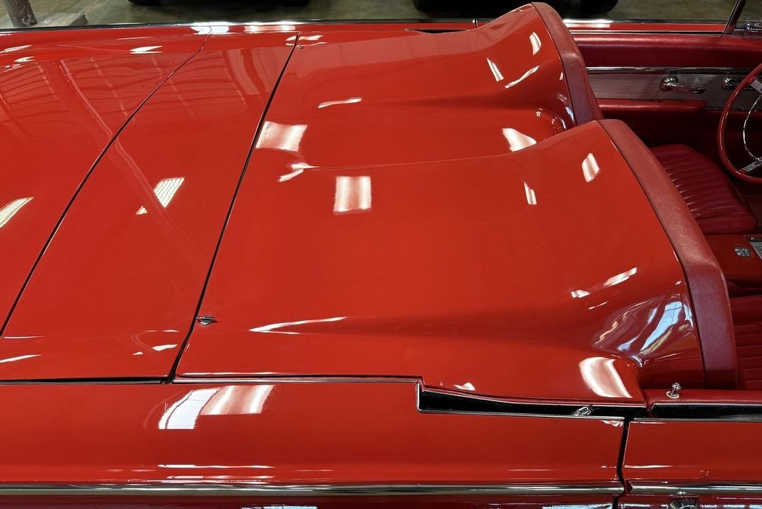 1962 Ford Thunderbird