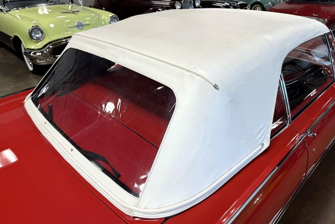 1962 Ford Thunderbird