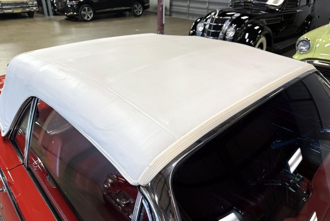 1962 Ford Thunderbird
