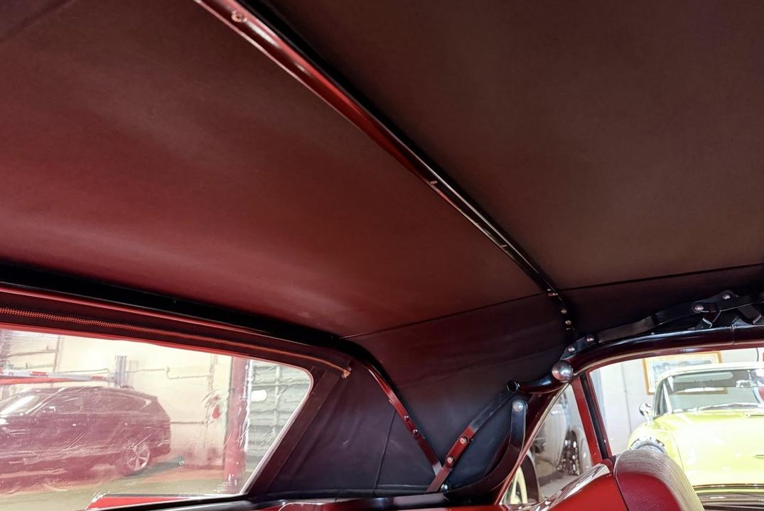 1962 Ford Thunderbird