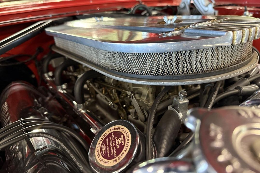 1962 Ford Thunderbird