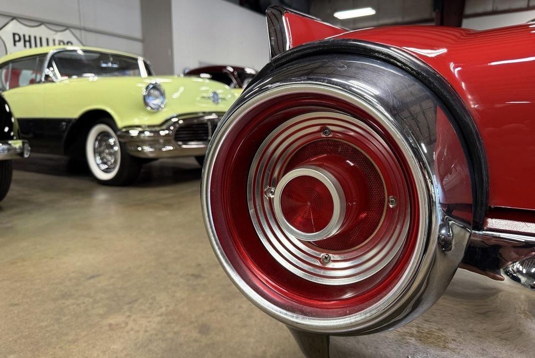 1962 Ford Thunderbird