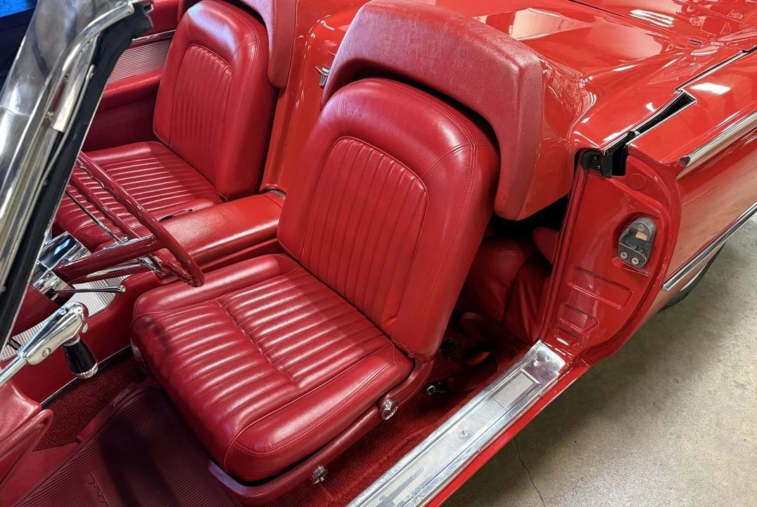 1962 Ford Thunderbird