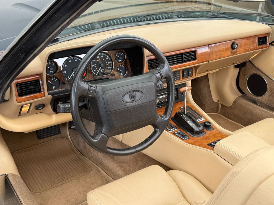 1992 Jaguar XJ-Series