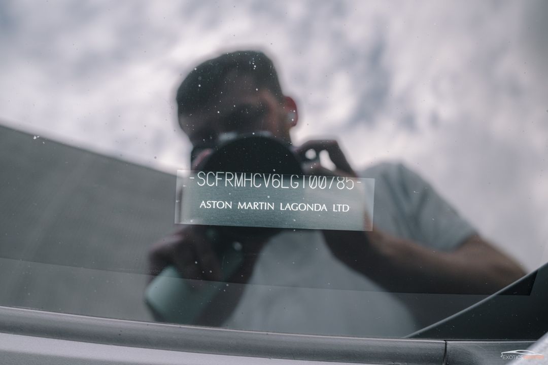 2020 Aston Martin DBS