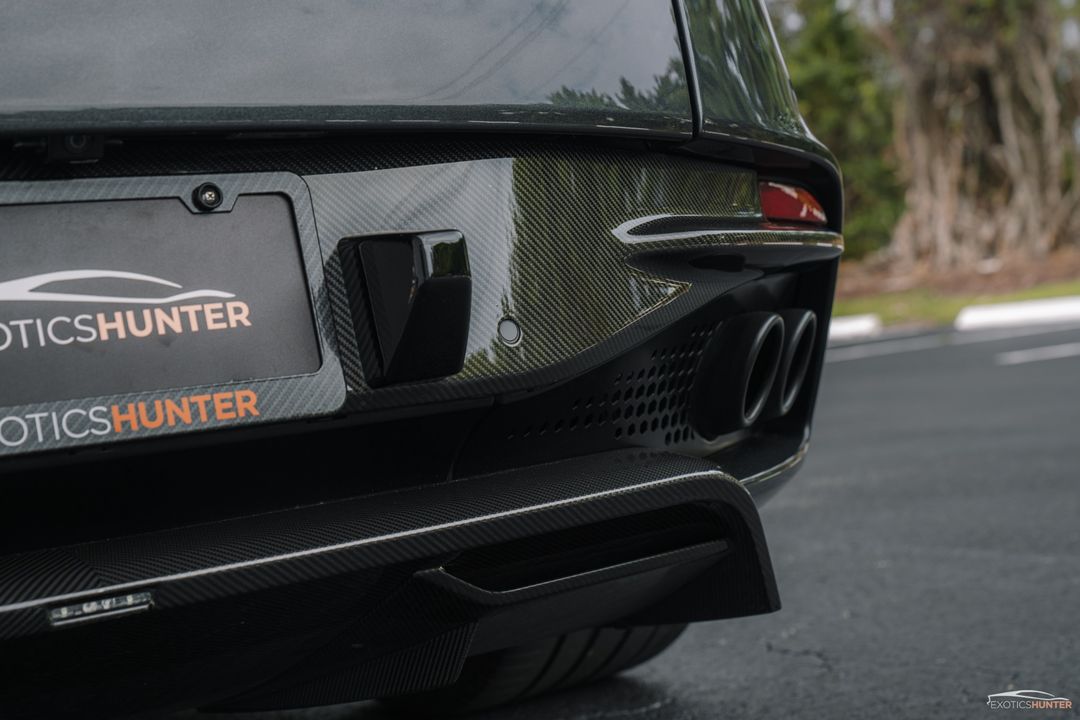 2020 Aston Martin DBS