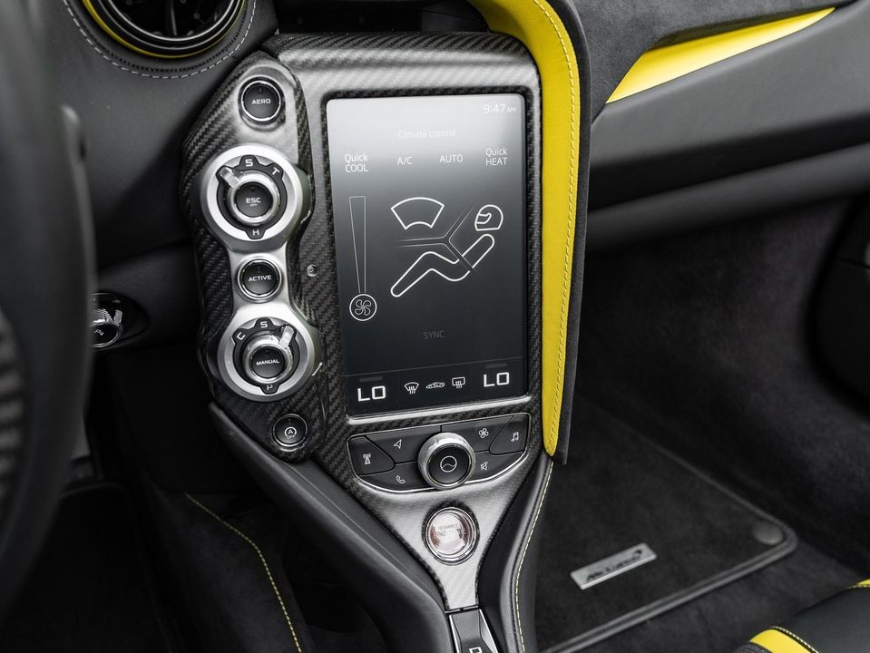 2022 McLaren 720S