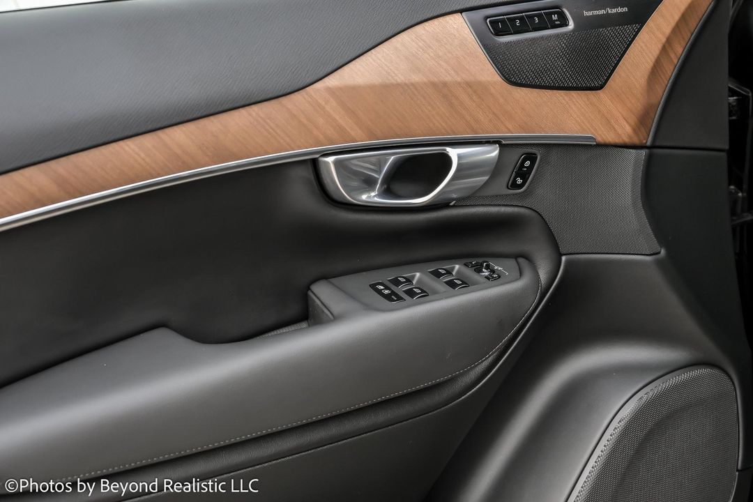 2023 Volvo XC90 Recharge Plug-In Hybrid