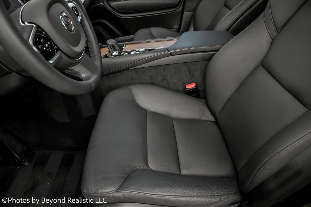 2023 Volvo XC90 Recharge Plug-In Hybrid