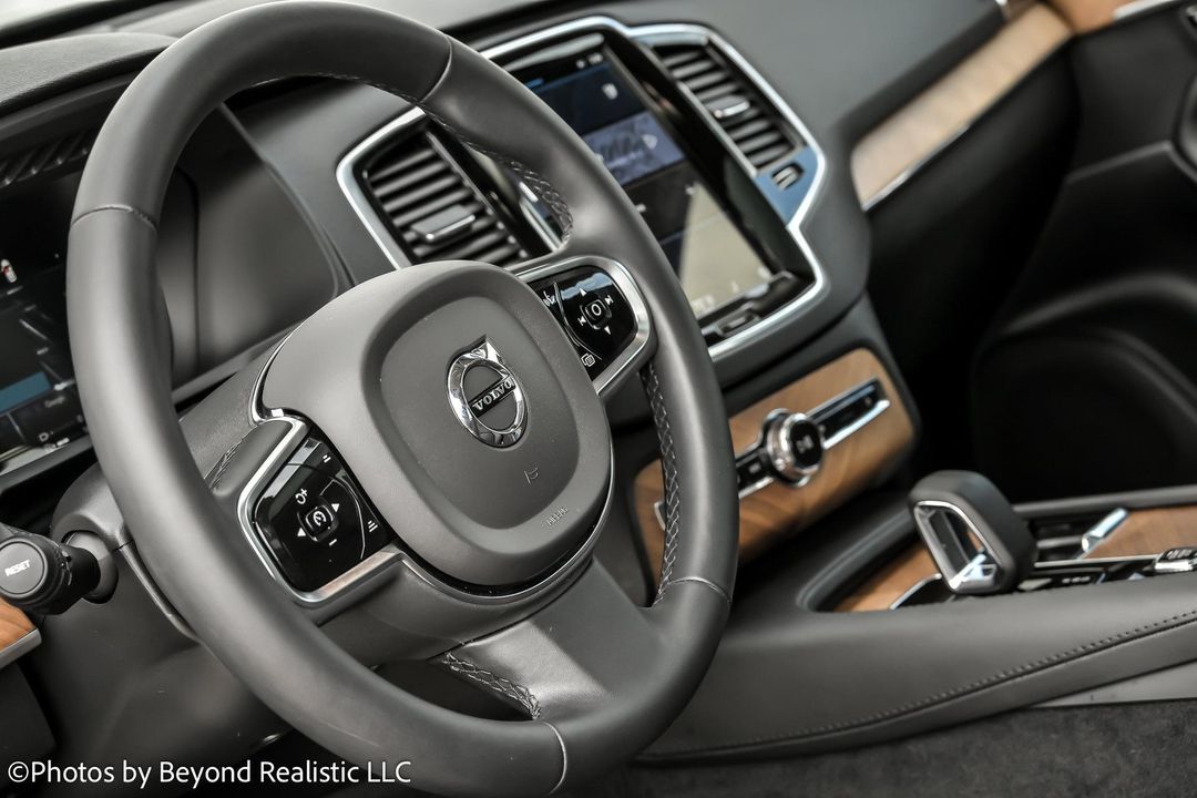 2023 Volvo XC90 Recharge Plug-In Hybrid