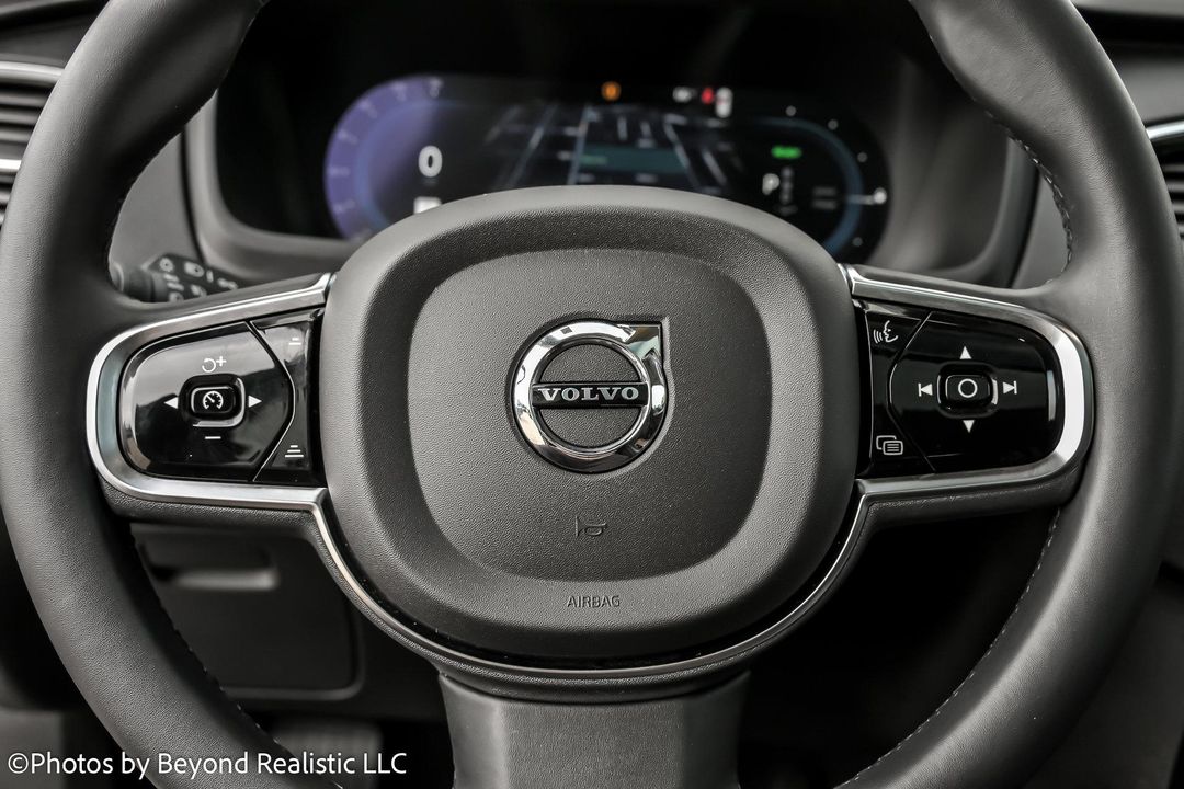 2023 Volvo XC90 Recharge Plug-In Hybrid