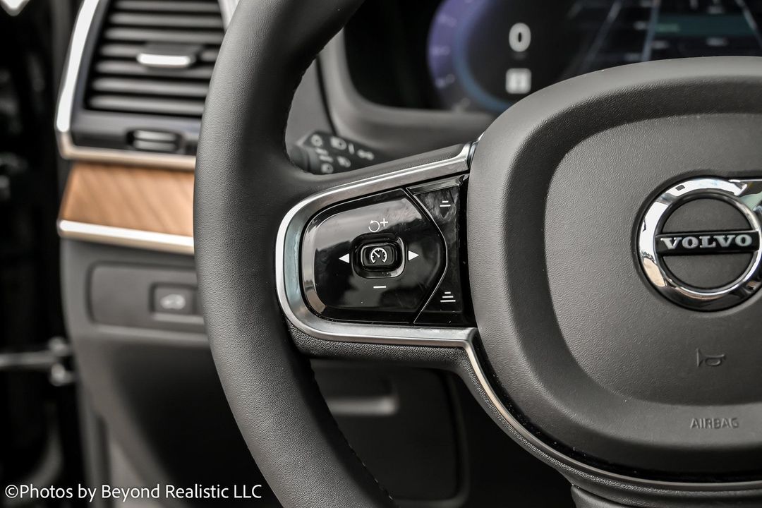 2023 Volvo XC90 Recharge Plug-In Hybrid