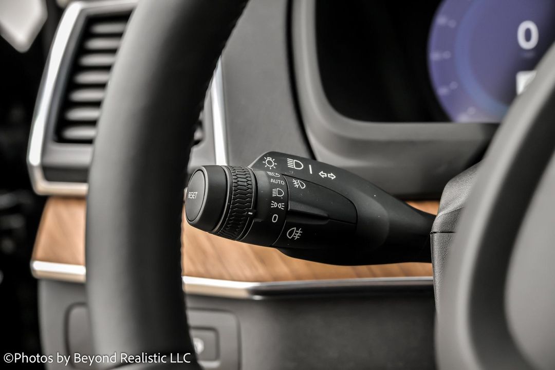 2023 Volvo XC90 Recharge Plug-In Hybrid