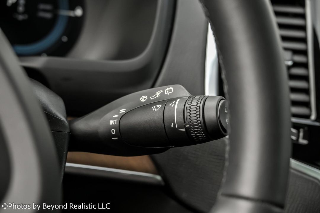 2023 Volvo XC90 Recharge Plug-In Hybrid