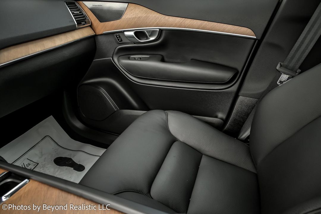 2023 Volvo XC90 Recharge Plug-In Hybrid